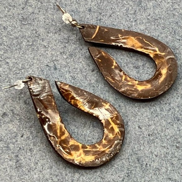 Dangle Pierced Earrings Teardrop Hoop Carved Wood Inlaid Brown Beige Silver BoHo - Picture 5 of 6